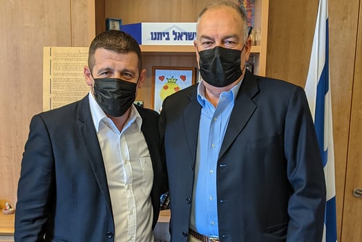 דובי אמיתי ואלכס קושניר